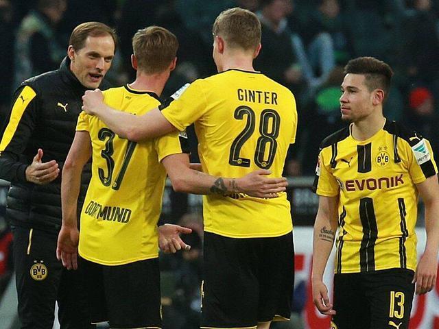 小情侣高清国产在线播放