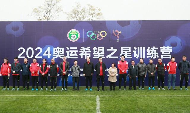 无遮无挡亲胸捏胸视频